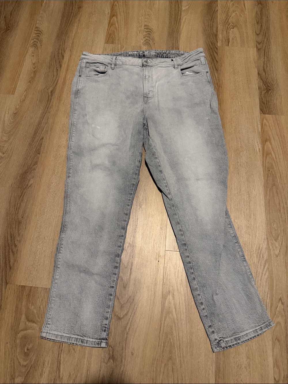 Women’s Light Gray Washed Jeans